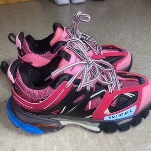COPY - Balenciaga Tracks